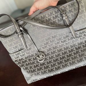 Michael Kors Signature Tote